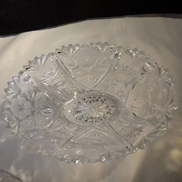 Bombonera de Cristal Embossed Clear Crystal Candy Dish with Lid - Picture 5 of 8